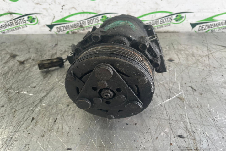 Compresor AC 09 132 922 Audi A4 B5 [1994 - 1999] Sedan 1.6 MT (101 hp)