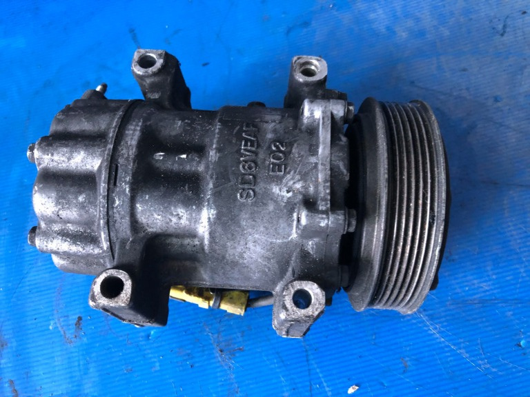 Compresor ac 1.4 hdi 1.4 b peugeot 206 9646273880