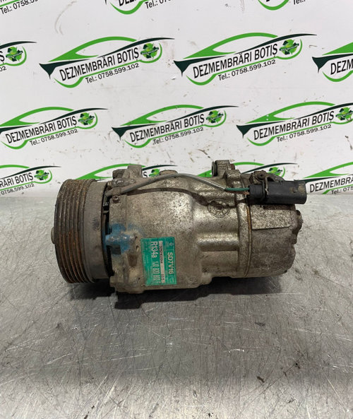 Compresor AC 1J0 820 803 F Volkswagen VW Golf 4 [1997 - 2006] wagon 1.4 MT (75 hp)