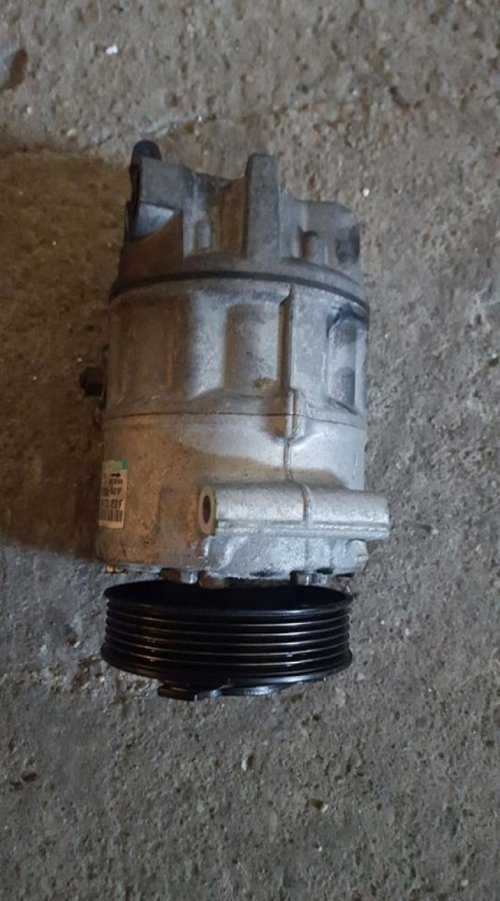 Compresor ac 1k0820859f vw jetta III 1.9 tdi bkc bls bxe 105 cai