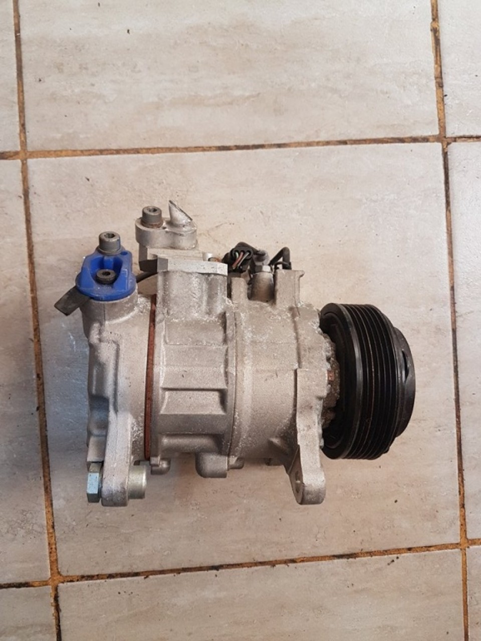 Compresor ac 9215947 bmw x5 f15 2.5d n47