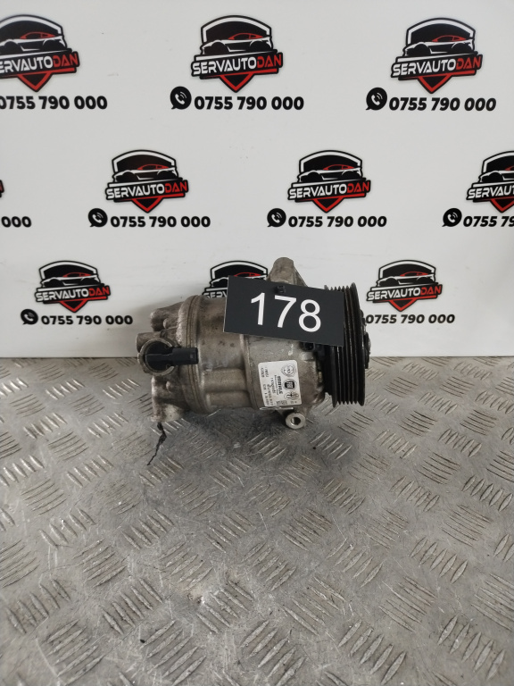 Compresor AC Alfa Romeo Giulietta (2010->) [940] 2.0 Motorina 2011, 50533539 / 01140831 / 06575450