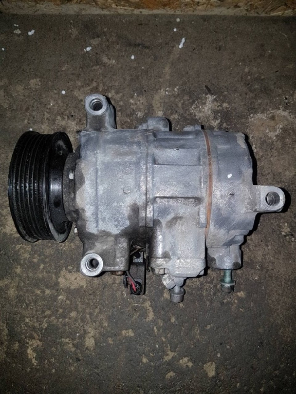 Compresor ac audi a4 b7 2.0 tfsi bwe 200 cai cod 8e0260805bf