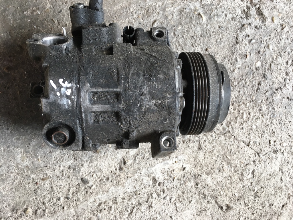 Compresor ac BMW Seria 3 E46 [facelift] [2001 - 2006] Sedan 320d 6MT (150 hp) 320d 2.0