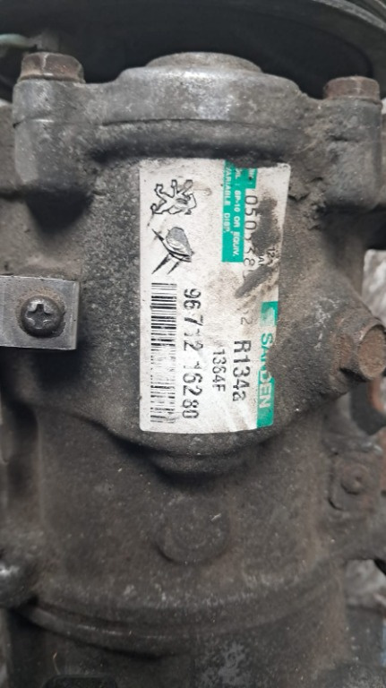 Compresor AC Citroen DS3 1.6 HDI an 2010 cod piesa 9671216280