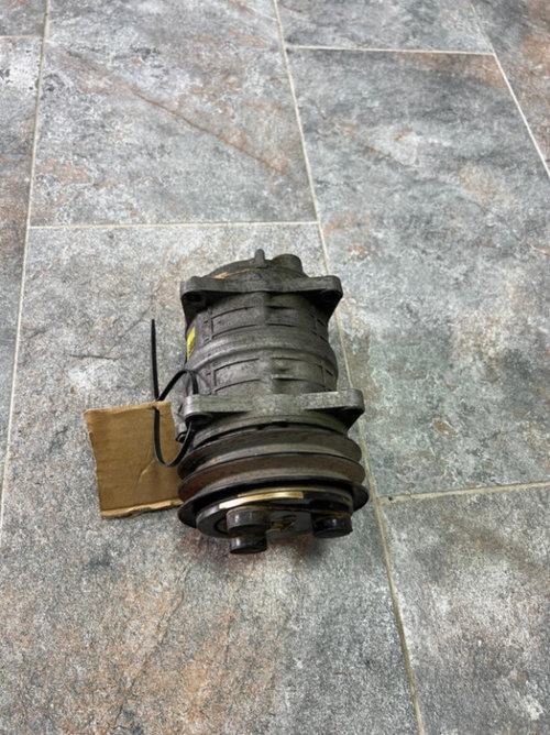 Compresor AC / Clima Mitsubishi L200 - motor 2.5d