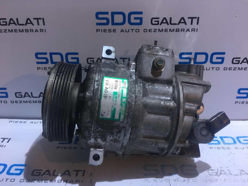 Compresor AC / Clima VW Golf 5 2003 - 2009 COD : 1K0 820 803 G / 1K0820803G