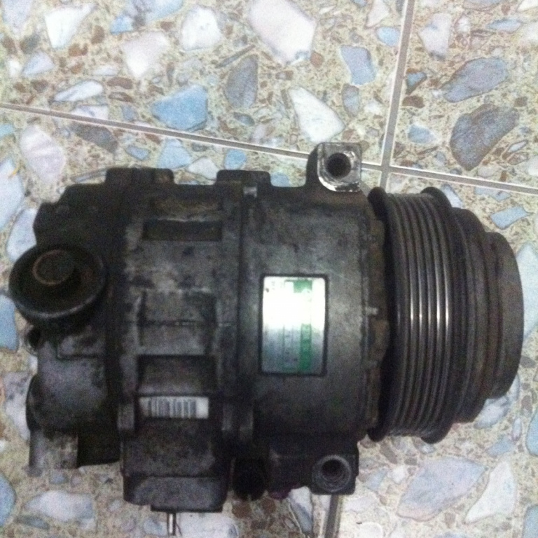 Compresor ac defect Mercedes-Benz Vito W638 [1996 - 2003] Minivan 113 CDI MT (102 hp) 2.2 CDI