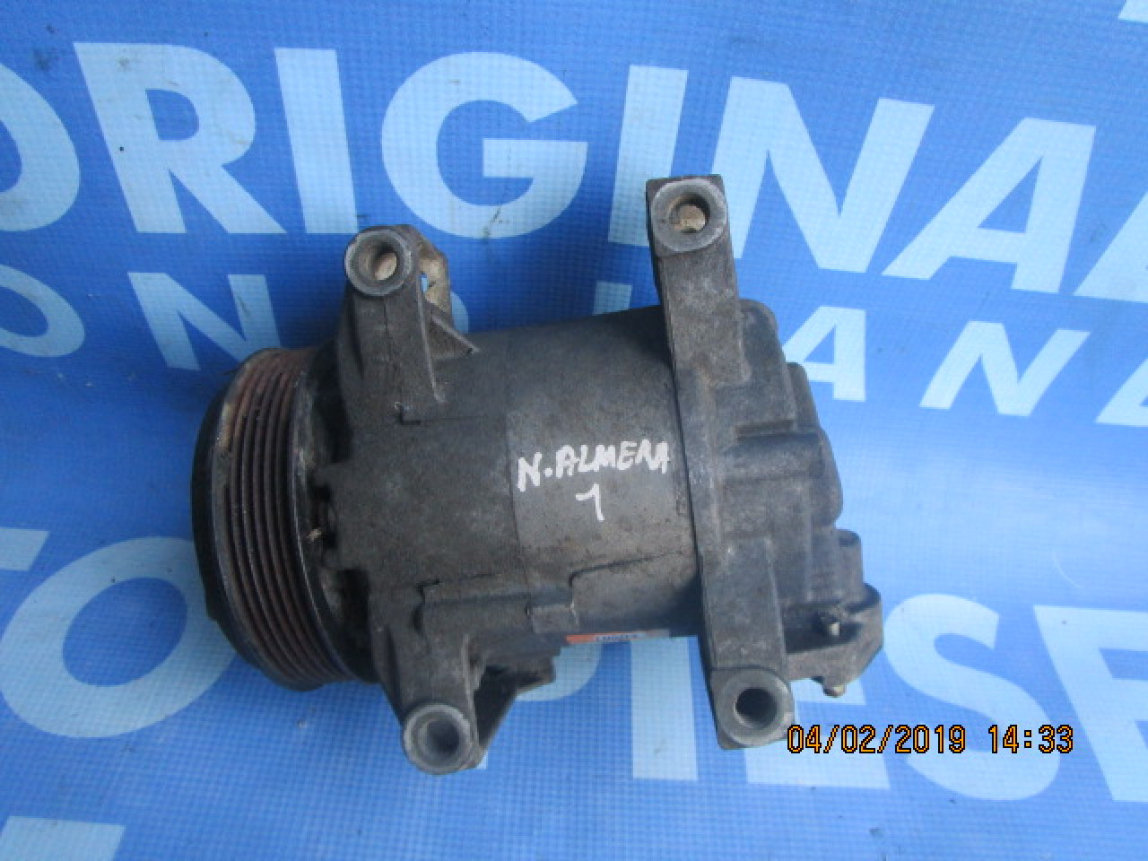 Compresor AC Nissan Almera 1.5i; 926009F511 (conducta rupta in el)