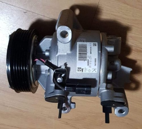 Compresor AC nou Dacia Dokker 1,5 dCi 2017-2018-2019-2020 (926005154R)