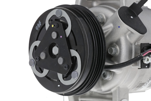 Compresor Ac/ Nou Valeo Nissan 699497