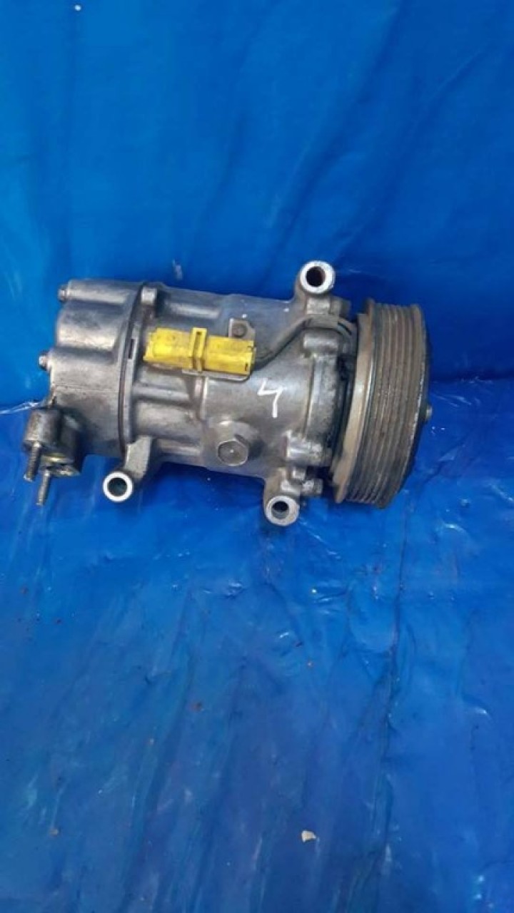 Compresor ac peugeot 307 1.6 hdi 9hx 90 cai cod 9655191580