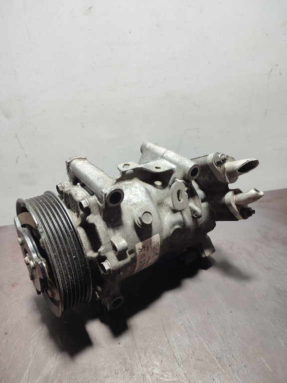 Compresor AC Peugeot / Citroen 1.6 HDI 9607722580, 9675655880