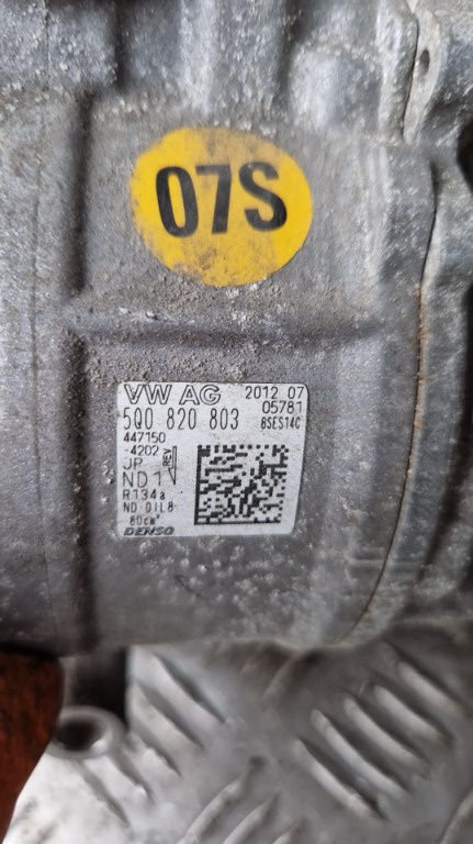 Compresor AC Skoda Octavia 3 1.6 TDI cod motor CLH cod 5Q0820803