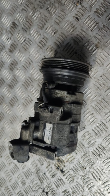 Compresor AC Toyota RAV 4 an 2002 cod 447220-4302