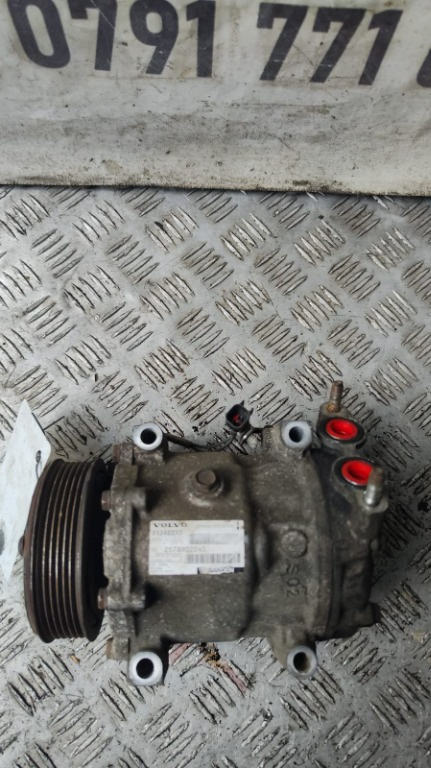 Compresor AC VOLVO S40 an fabricatie 2012 cod 31348213