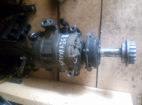 Compresor ac vw touareg 2.5 tdi cod 7h0820805e