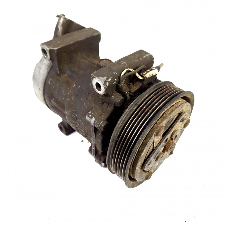 Compresor Aer Conditionat Renault Clio 2 / Symbol 1 1998-2008 1.9 D (B/Cb0E) Motorina 7700111235