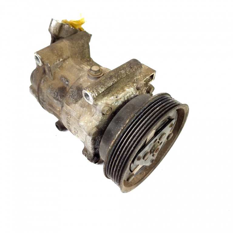 Compresor Aer Conditionat Renault Clio 3 2005-2012 1.6 16V (Br05, Br0B, Br0Y, Br15, Br1J, Br1M, Br1Y, Cr0B...) K4M 800 Benzina 8200365787A, Sd6V12 Sanden