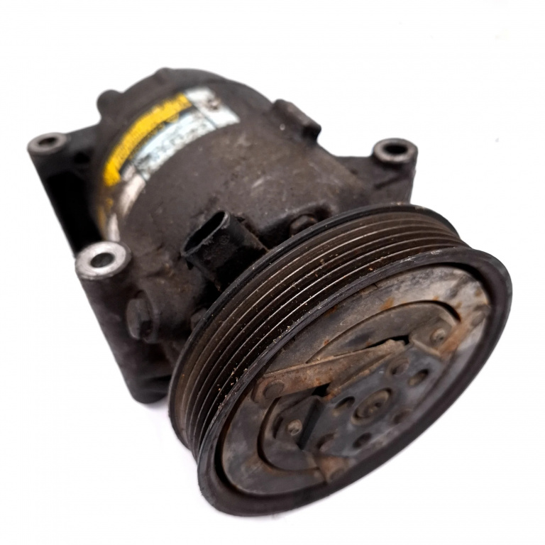 Compresor Aer Conditionat Renault Megane 2 2002-2010 1.5 Dci Motorina 8200316164, 01140017, 05205012554A, 6561318 Delphi