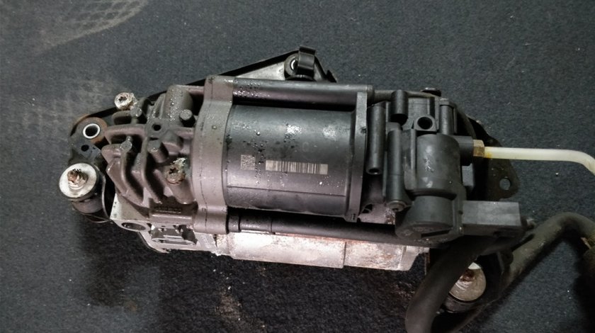 Compresor airmatic Mercedes CLS W218 E Class W212