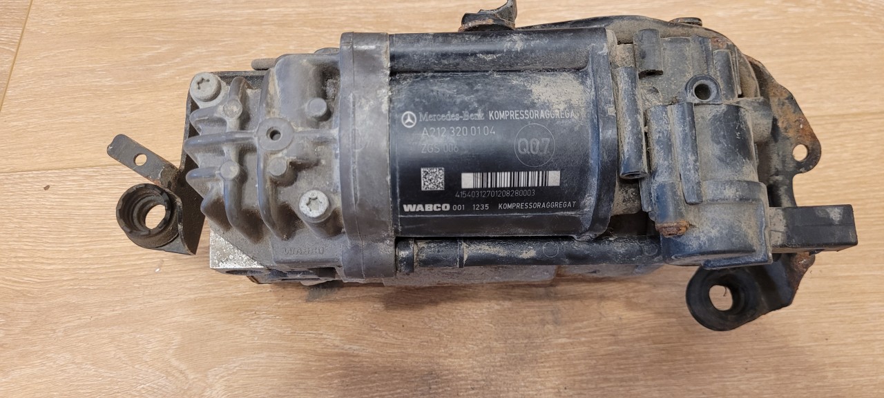 Compresor AirMatic  mercedes W212 cod: A2123200104