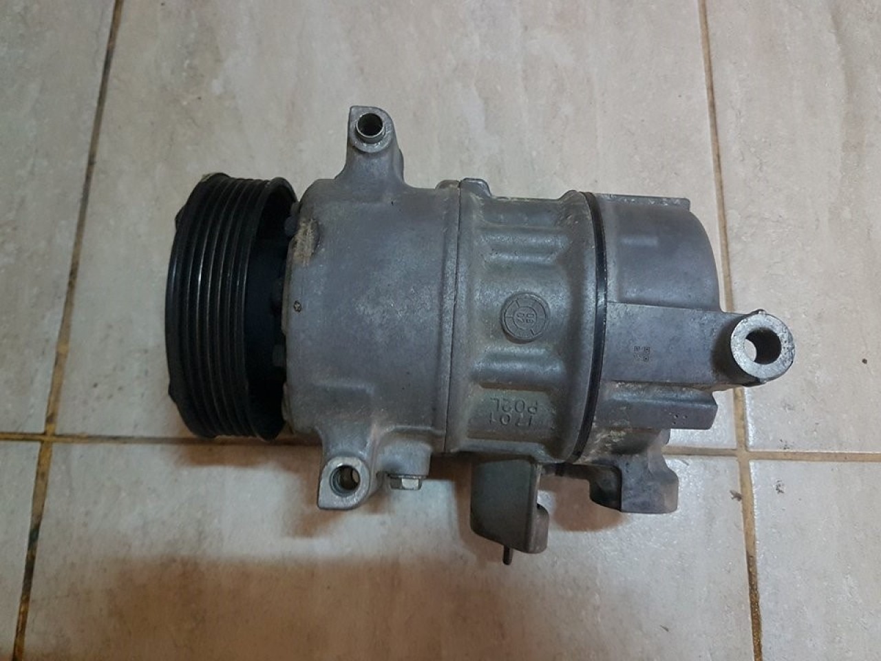 Compresor clima 5n0820803 skoda octavia II 1.9 tdi bls 105 cai