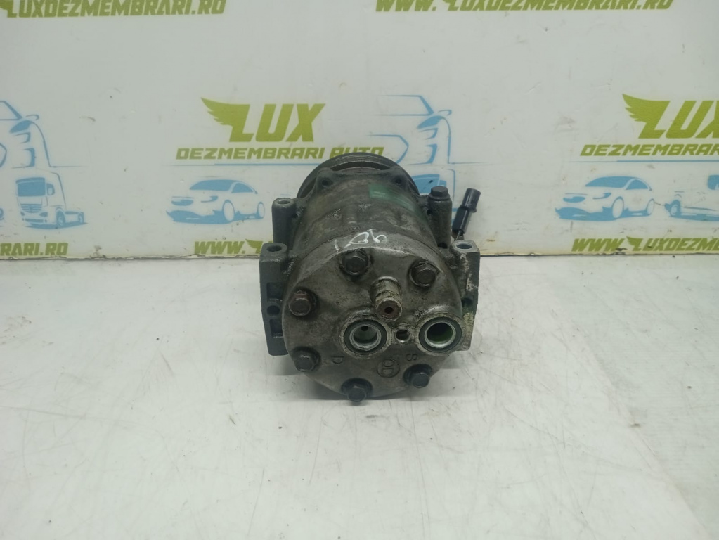 Compresor clima 8200040681 1.9 Di-D F9Q1 Volvo V40 [2th facelift] [2002 - 2004]