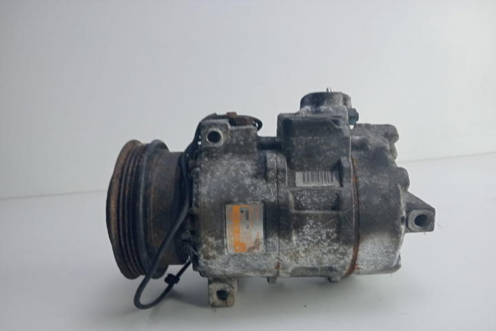 Compresor clima 8D0260808 Volkswagen VW Passat B5.5 [facelift] [2000 - 2005]