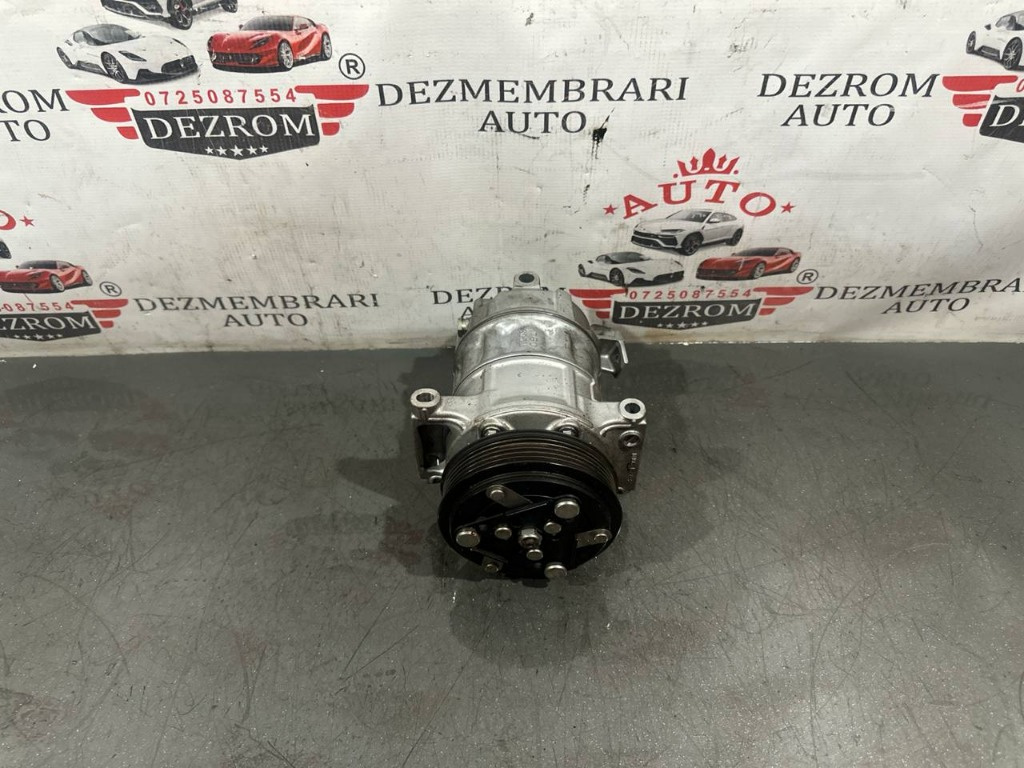 Compresor clima 926002410R Renault Megane IV Hatchback 2.0 RS 250 cai