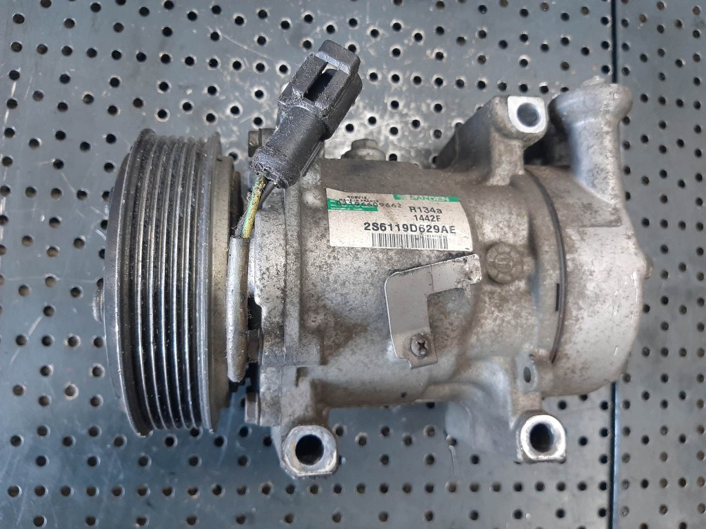 Compresor clima ac 1.4 tdci ford fiesta 5 fusion 2s6119d629ae