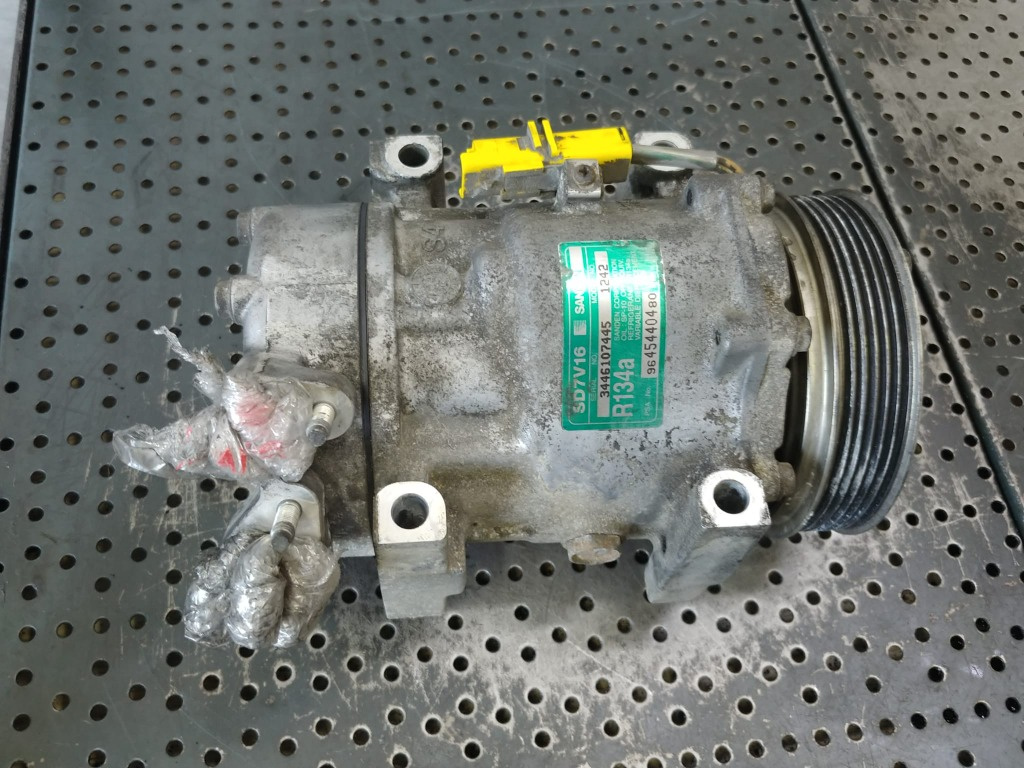 Compresor clima ac 1.6 hdi 9hy peugeot partner citroen xsara 9645440480