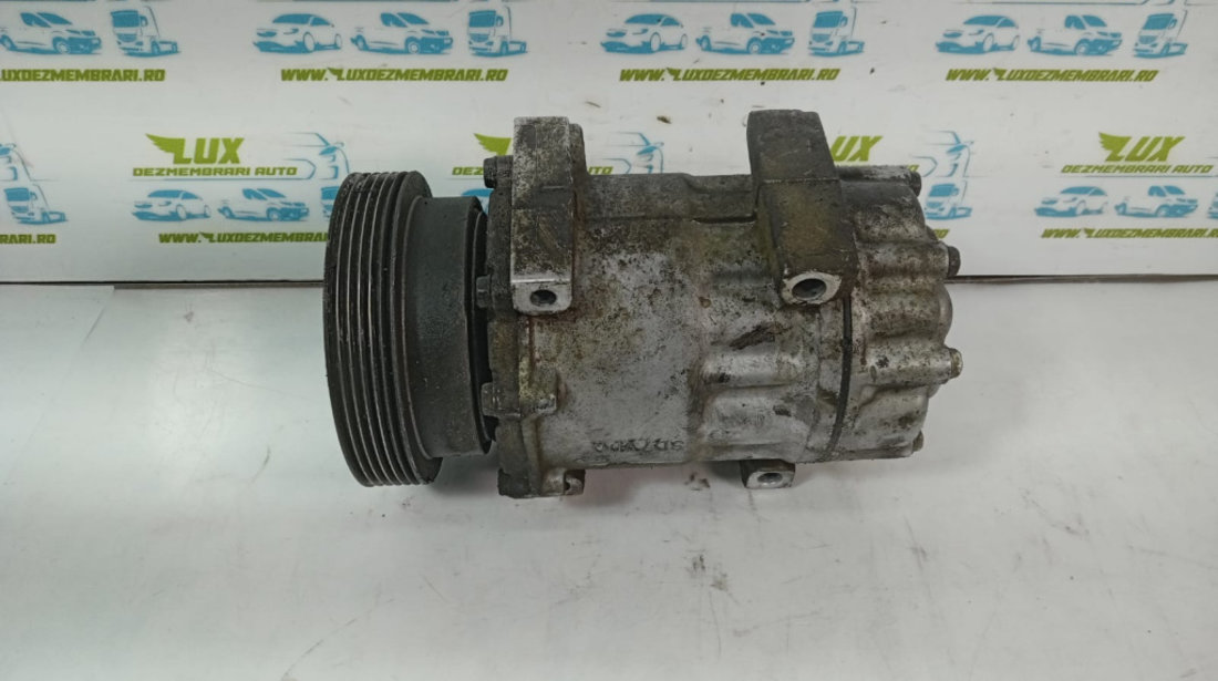 Compresor clima AC 8200866441 1.4 benzina K7J A7 Dacia Sandero [2008 - 2012]