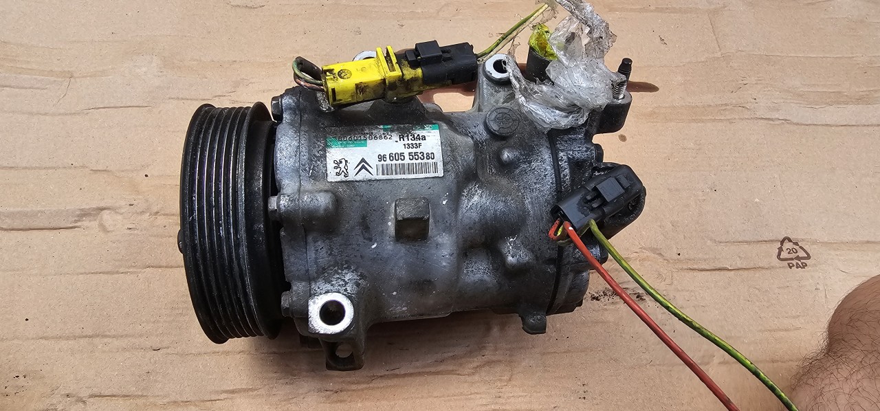 Compresor clima AC Citroen C4 / C5 / Peugeot 407 / 308 2.0 HDI RHR 2006 2007 2008 2009