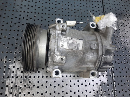 Compresor clima ac k9kj898 1.5 dci dacia duster 926006229r