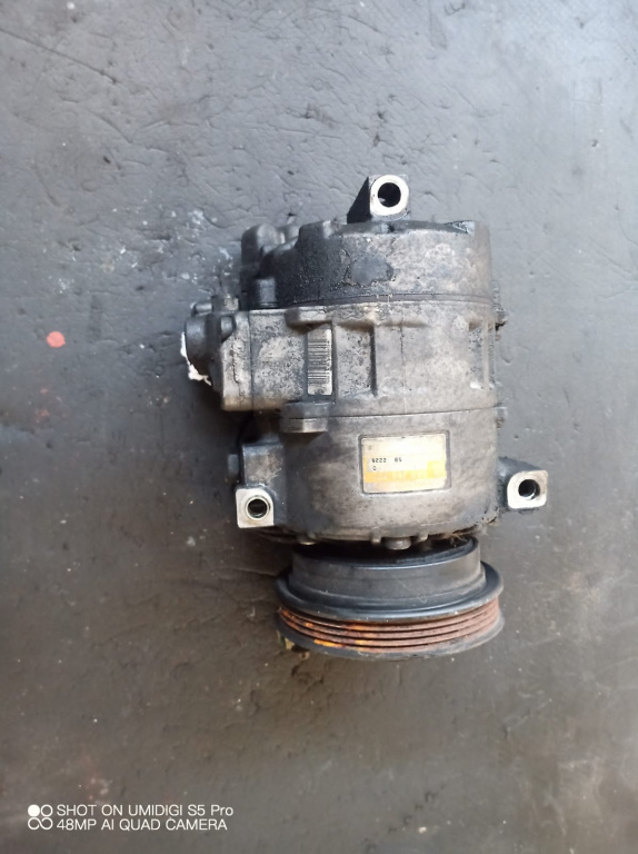Compresor clima AC , VW Passat B5.5 , 1.9 tdi COD -8D0260808
