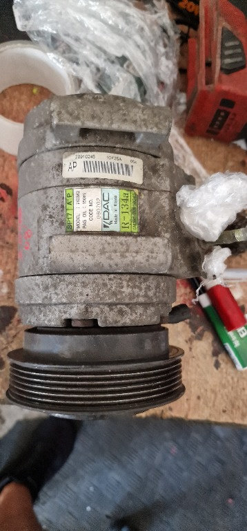 Compresor Clima Chevrolet Captiva 2.0 d 150cp cod 96629605