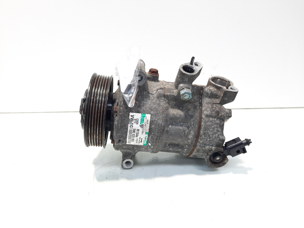 Compresor clima, cod 5N0820803, VW Passat (362), 2.0 TDI, CFG (id:613746)