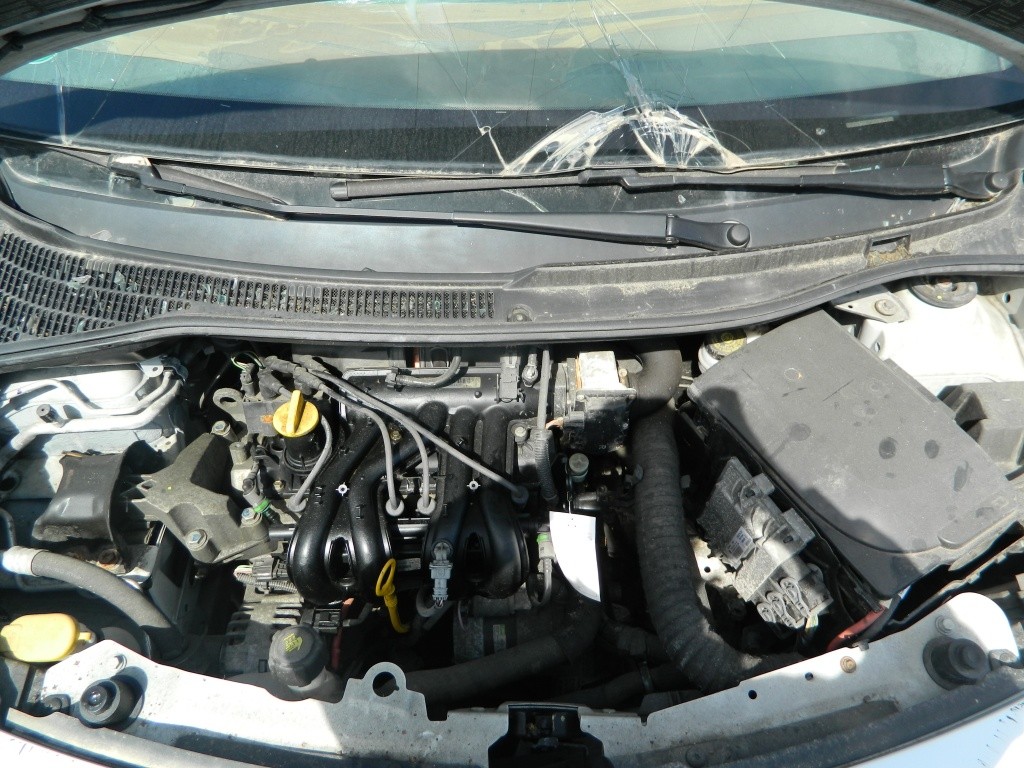 Compresor clima Renault Twingo 1,2 B 75CP model 2009-2010
