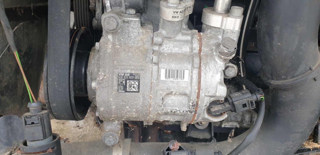 Compresor Clima Skoda Octavia 3, Golf 7, Audi A3 2015 cod 5Q0820803F