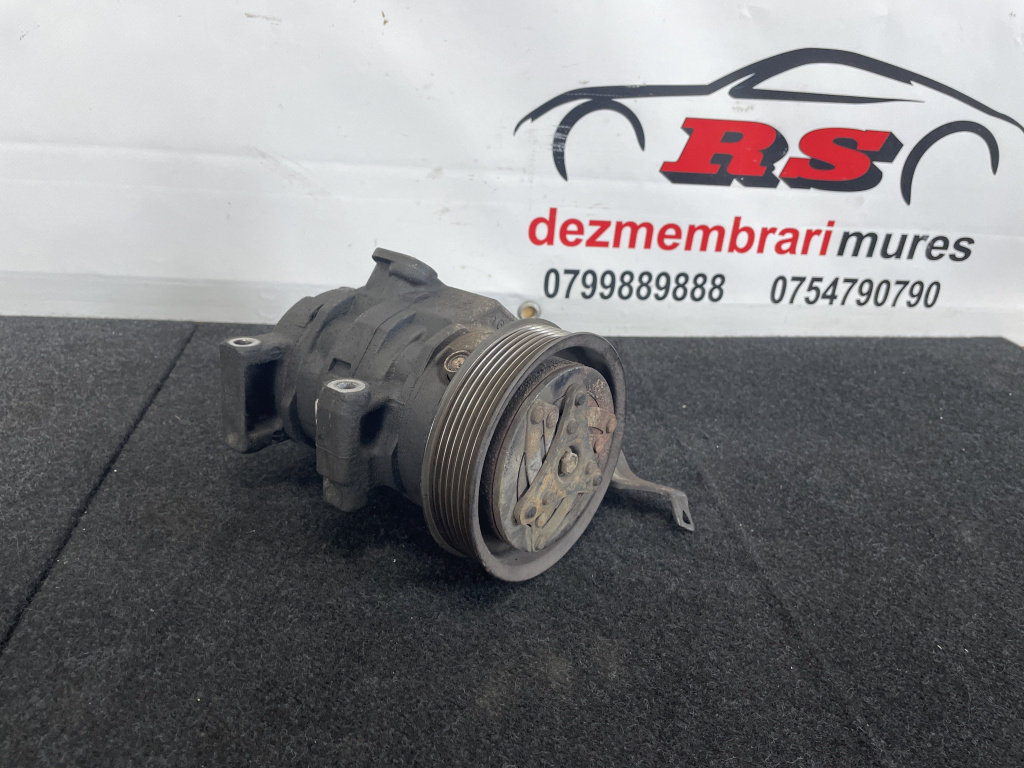 Compresor clima Toyota Hilux 2.5 D4D 4x4 Manual sedan 2007 (4472608020)