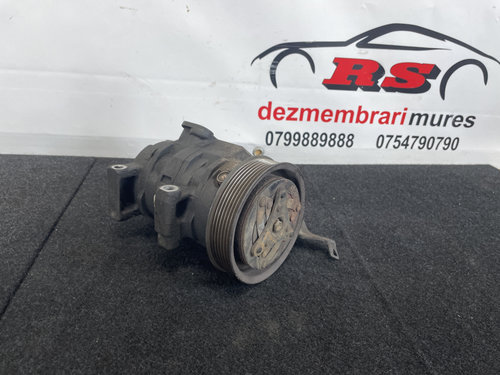 Compresor clima Toyota Hilux 2.5 D4D 4x4 Manual sedan 2007 (4472608020)