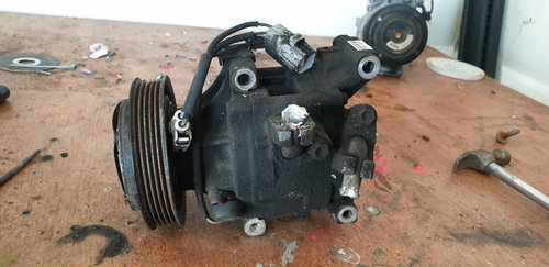 Compresor Clima Toyota Yaris 1.4D4d cod 247300-3330