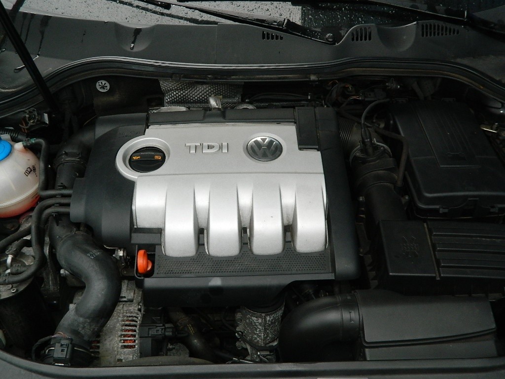 Compresor clima Vw Passat B6 2.0 Tdi combi model 2008