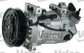 Compresor, climatizare RENAULT CLIO IV (2012 - 2016) VALEO 813383 piesa NOUA