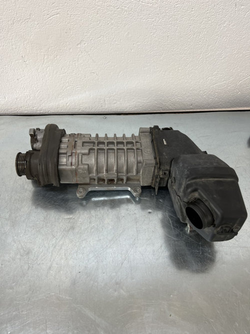 Compresor mecanic Volkswagen Passat B7 Variant 1.4 TSI EcoFuel DSG Automat, 150cp sedan 2013 (03C276...