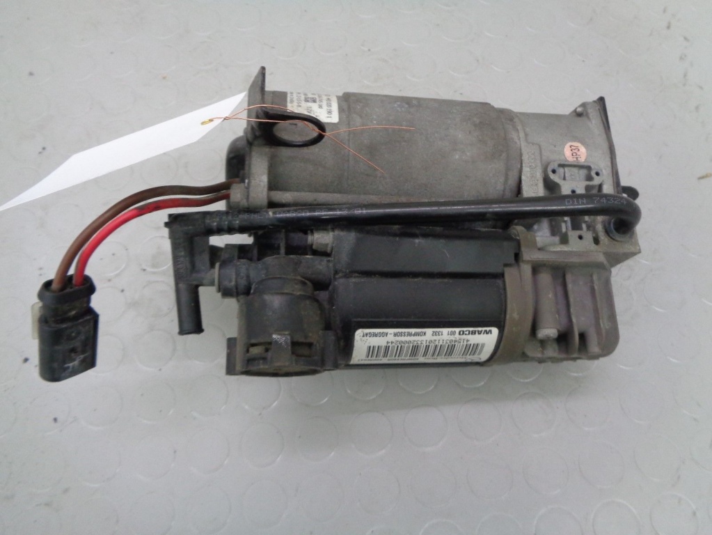 Compresor perne airmatic Mercedes CLS W219 a2113200304