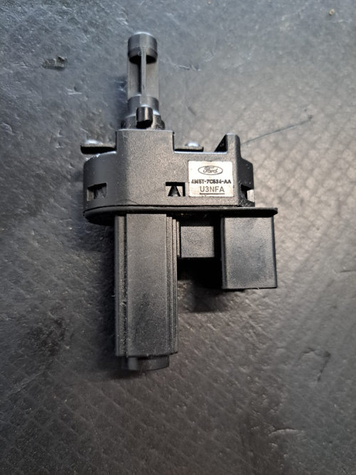 Comutator actionare ambreiaj Ford Focus 2 - COD 4M5T 7C534 AA