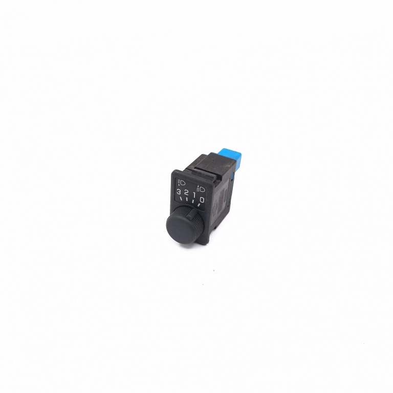 Comutator / Buton Reglaj Far Nissan PRIMERA (P10, W10) 1990 - 1998 37044A, D20506