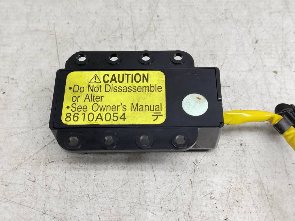 Comutator comanda airbag pasager 8610a054 Citroen C-Crosser [2007 - 2013]